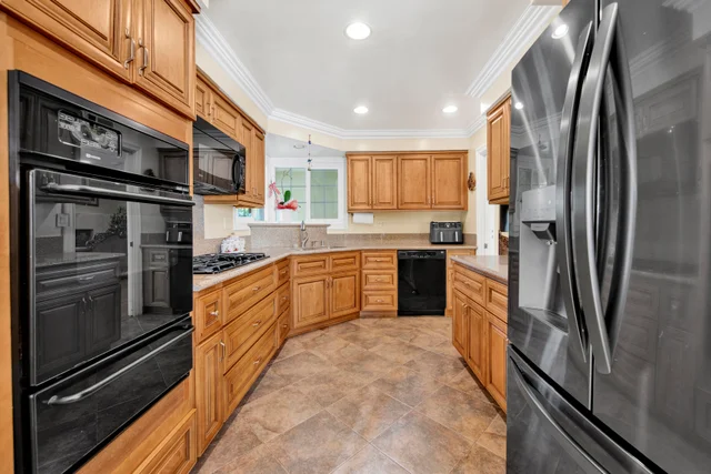 Granada Residence facility view