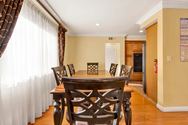 Granada Residence building exterior